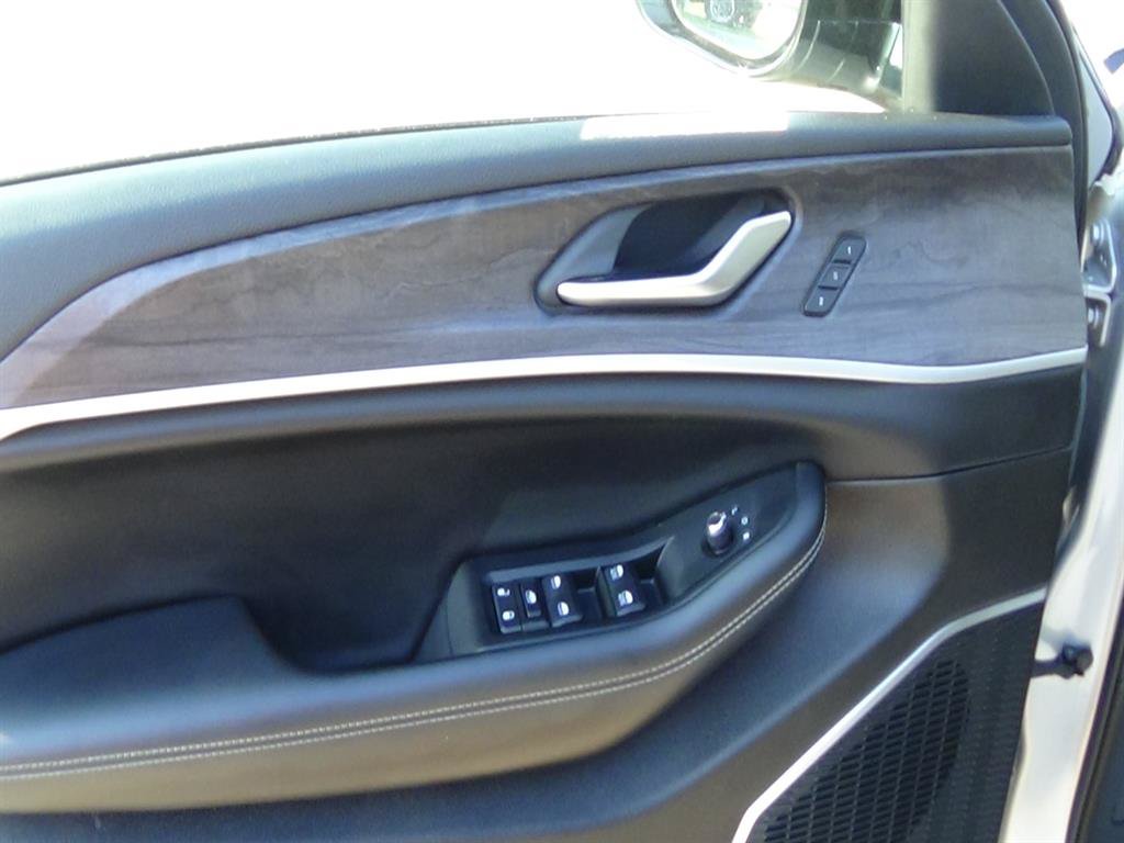 Certified 2023 Jeep Grand Cherokee 4WD 4xe image 18