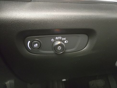 Certified 2023 Chevrolet Traverse LT w/ LPO, Floor Liner Package image 26