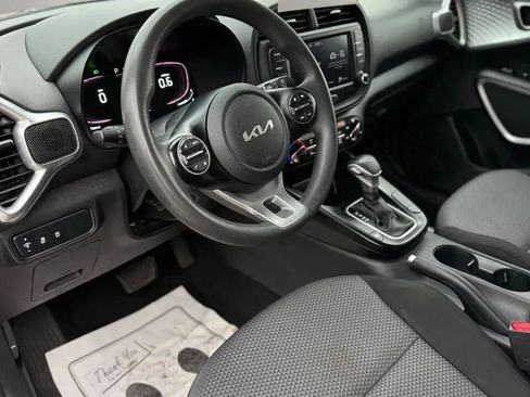 Used 2024 Kia Soul LX w/ Option Group 015 FWD image 9