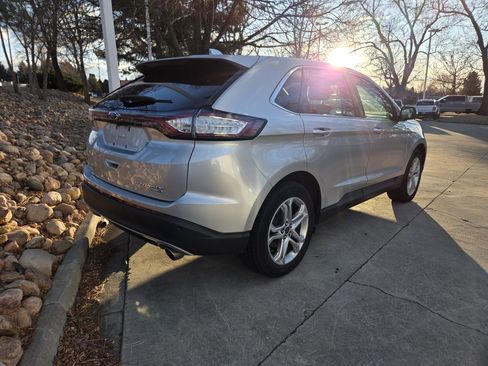 Used 2018 Ford Edge Titanium image 5