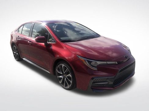Used 2022 Toyota Corolla SE FWD image 3