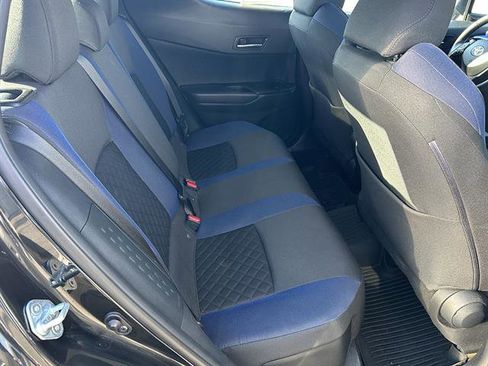 Used 2022 Toyota C-HR XLE FWD image 29