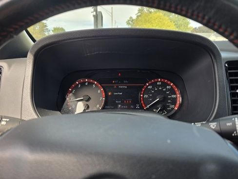 Used 2024 Nissan Frontier PRO-4X w/ Off-Road Protection Package image 32