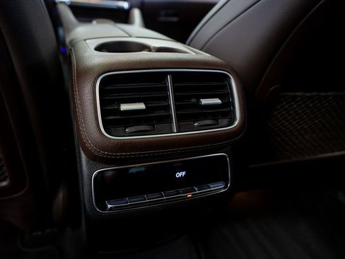 Used 2022 Mercedes-Benz GLS 450 4MATIC image 50