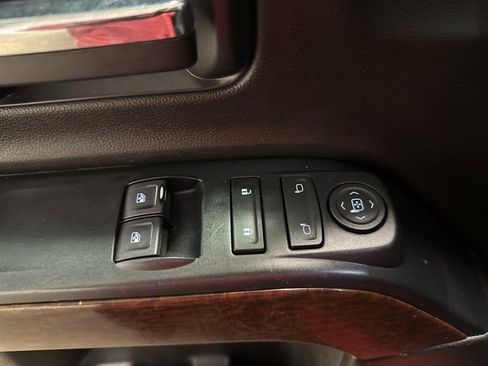 Used 2018 GMC Sierra 1500 SLE w/ SLE Preferred Package image 10