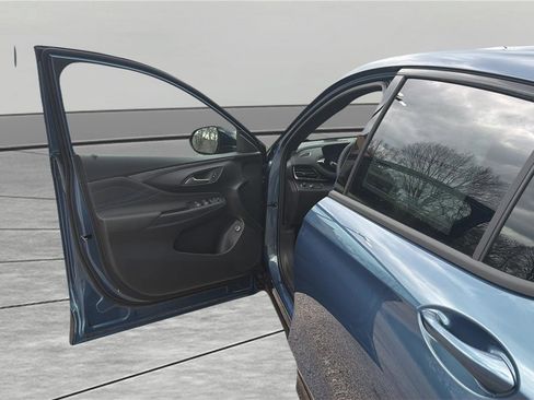New 2026 Buick Envista Sport Touring FWD image 21