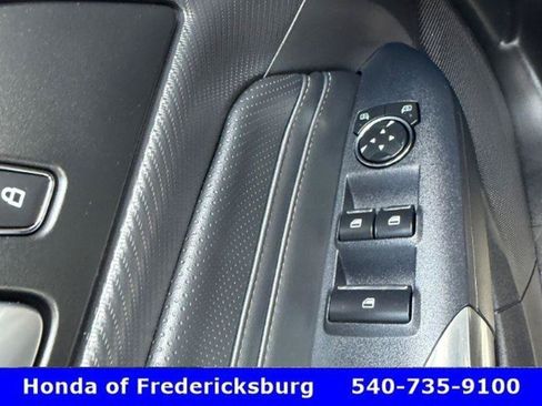 Used 2025 Ford Mustang Premium RWD image 27