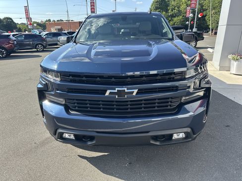 Used 2021 Chevrolet Silverado 1500 RST AWD/4WD image 3