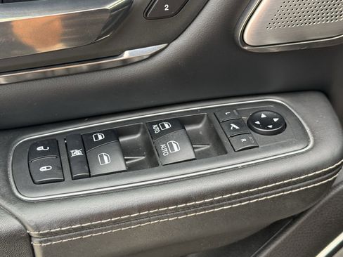 Used 2019 RAM 1500 Limited image 26