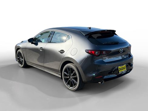 New 2026 MAZDA MAZDA3 Hatchback w/Premium Plus Pkg image 3