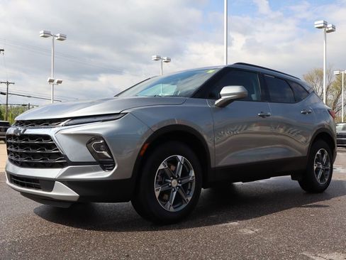 Used 2025 Chevrolet Blazer LT w/ Convenience Package AWD/4WD image 7