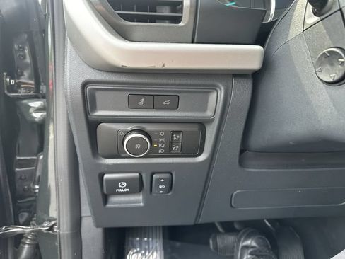 Certified 2023 Ford Expedition XLT AWD/4WD image 30