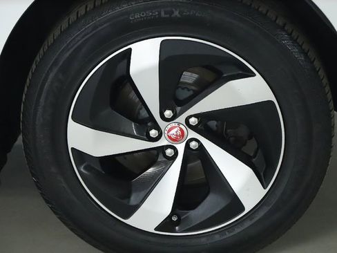 Used 2021 Jaguar F-PACE S image 46