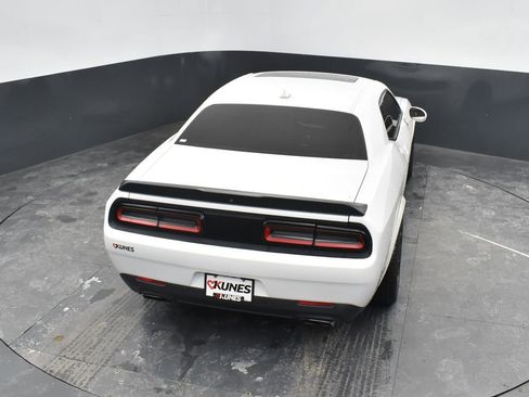 Used 2018 Dodge Challenger R/T Scat Pack w/ Dynamics Package image 31