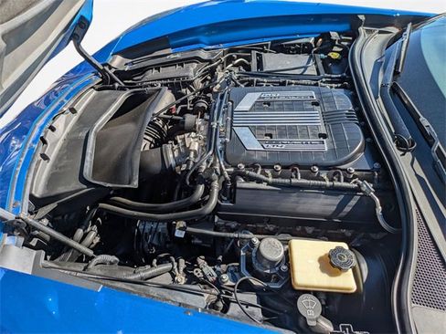 Used 2015 Chevrolet Corvette Z06 w/ 3LZ Preferred Equipment Group image 10
