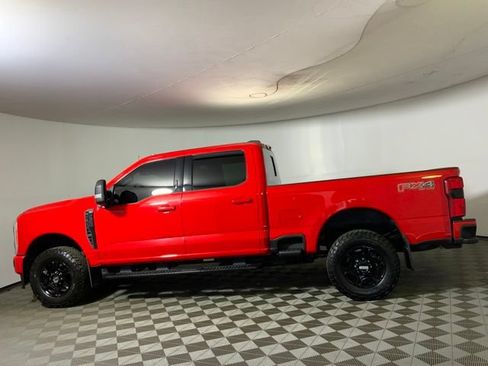 Used 2023 Ford F350 XLT w/ XLT Premium Package AWD/4WD image 8