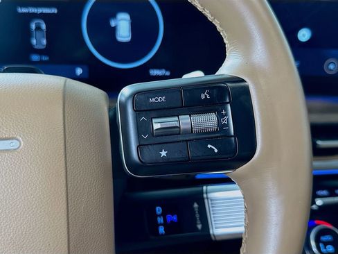 Used 2025 Hyundai Santa Fe Limited image 22