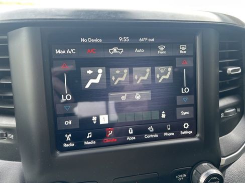 Used 2020 RAM 1500 Big Horn AWD/4WD image 29