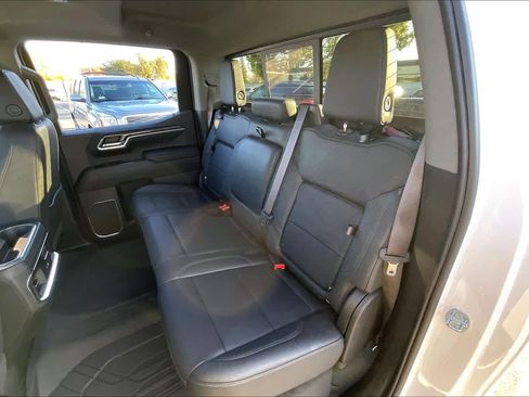 Used 2022 Chevrolet Silverado 1500 LTZ w/ LTZ Premium Package image 28