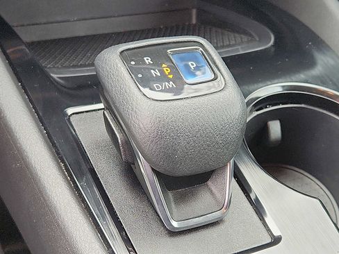 Used 2021 Nissan Rogue S image 14