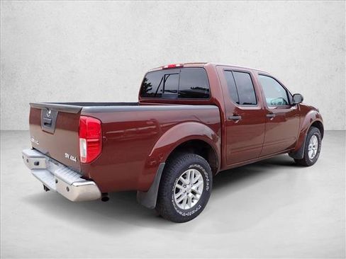Used 2016 Nissan Frontier SV w/ SV Value Truck Package AWD/4WD image 3