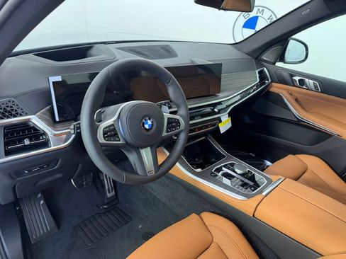 New 2026 BMW X5 xDrive40i w/ M Sport Package AWD/4WD image 11