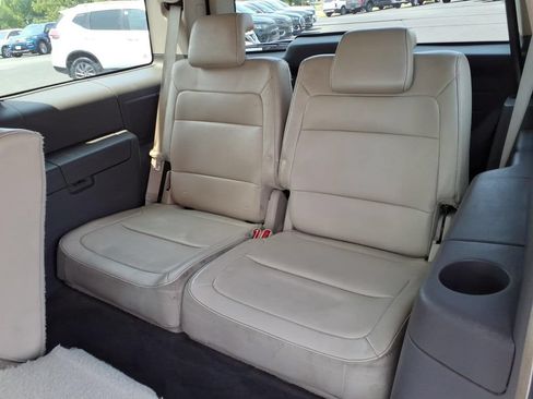 Used 2010 Ford Flex SEL AWD/4WD image 5