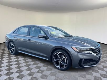 Certified 2022 Volkswagen Passat 2.0T R-Line
