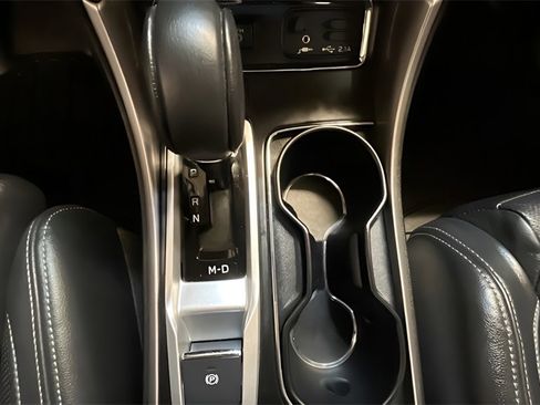 Used 2022 Subaru Ascent Limited w/ Technology Package image 14