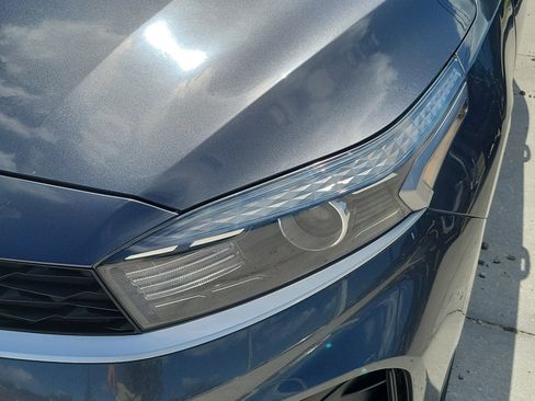 Used 2022 Kia Forte LXS w/ LXS Technology Package image 9