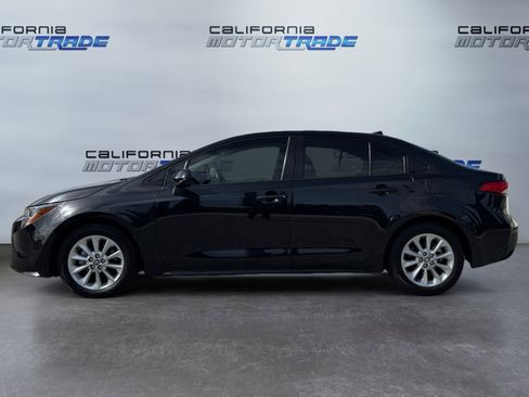 Used 2022 Toyota Corolla LE w/ LE Convenience Package FWD image 8