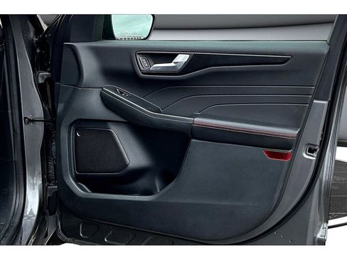 Used 2022 Ford Escape SEL w/ SEL Stealth AWD Package image 25