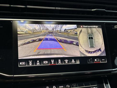 Used 2023 Audi Q7 3.0T Premium w/ Convenience Package image 25