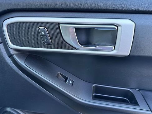 Used 2022 Ford Explorer 2WD image 21