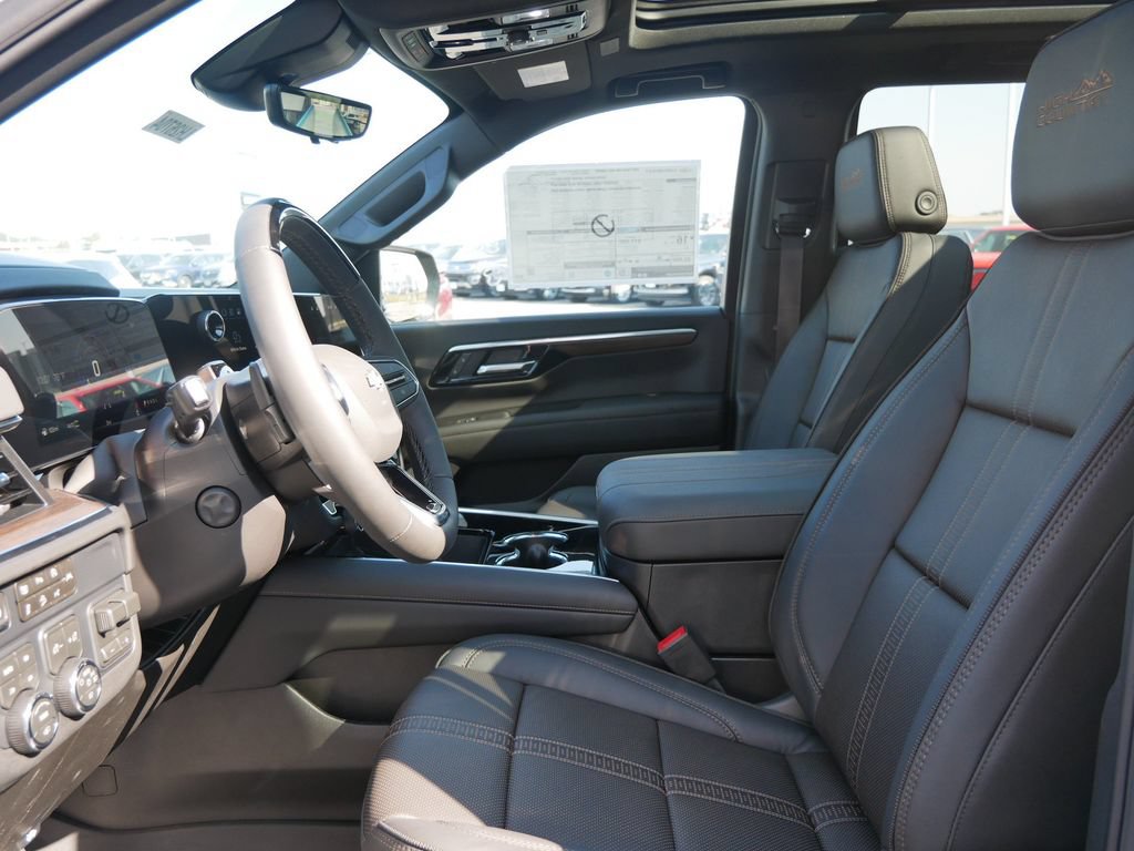 New 2026 Chevrolet Tahoe High Country AWD/4WD image 14