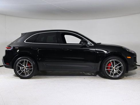 Certified 2023 Porsche Macan S image 8