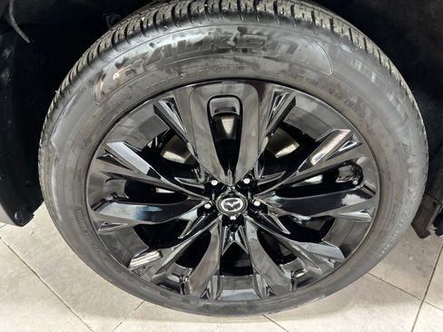 Certified 2025 MAZDA CX-90 Plug-In Hybrid w/Premium Sport image 9