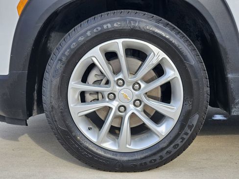 Used 2024 Chevrolet TrailBlazer LS w/ LS Confidence Package FWD image 12
