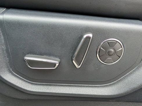 Used 2020 Ford F150 Platinum w/ Equipment Group 701A Luxury image 16