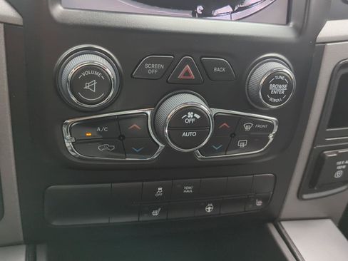Used 2022 RAM 1500 Express w/ Wheel & Sound Group AWD/4WD image 25