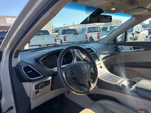 Used 2018 Lincoln MKX Reserve w/ Luxury Package image 11