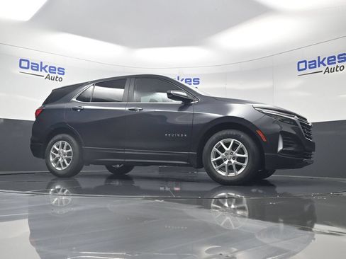 Used 2022 Chevrolet Equinox LT FWD image 36