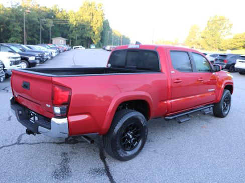 Used 2021 Toyota Tacoma SR5 RWD image 8