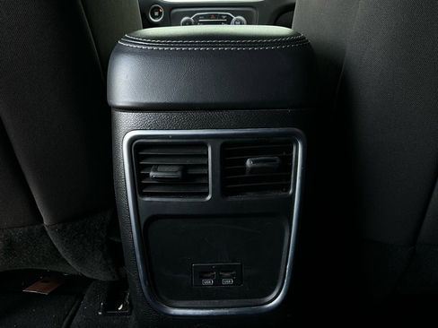 Used 2022 Dodge Charger SXT image 13