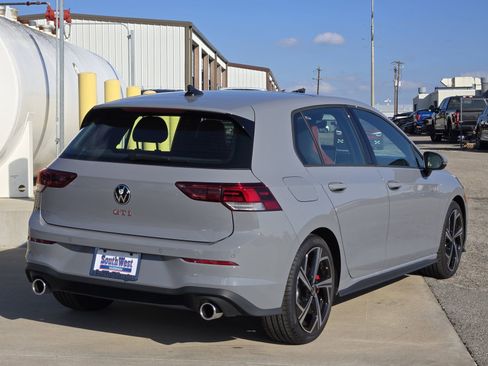 New 2025 Volkswagen GTI SE image 4