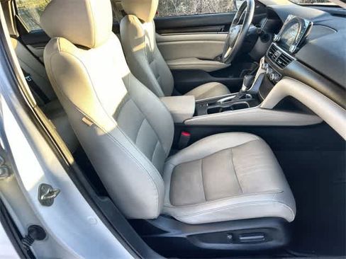 Certified 2019 Honda Accord EX-L image 12