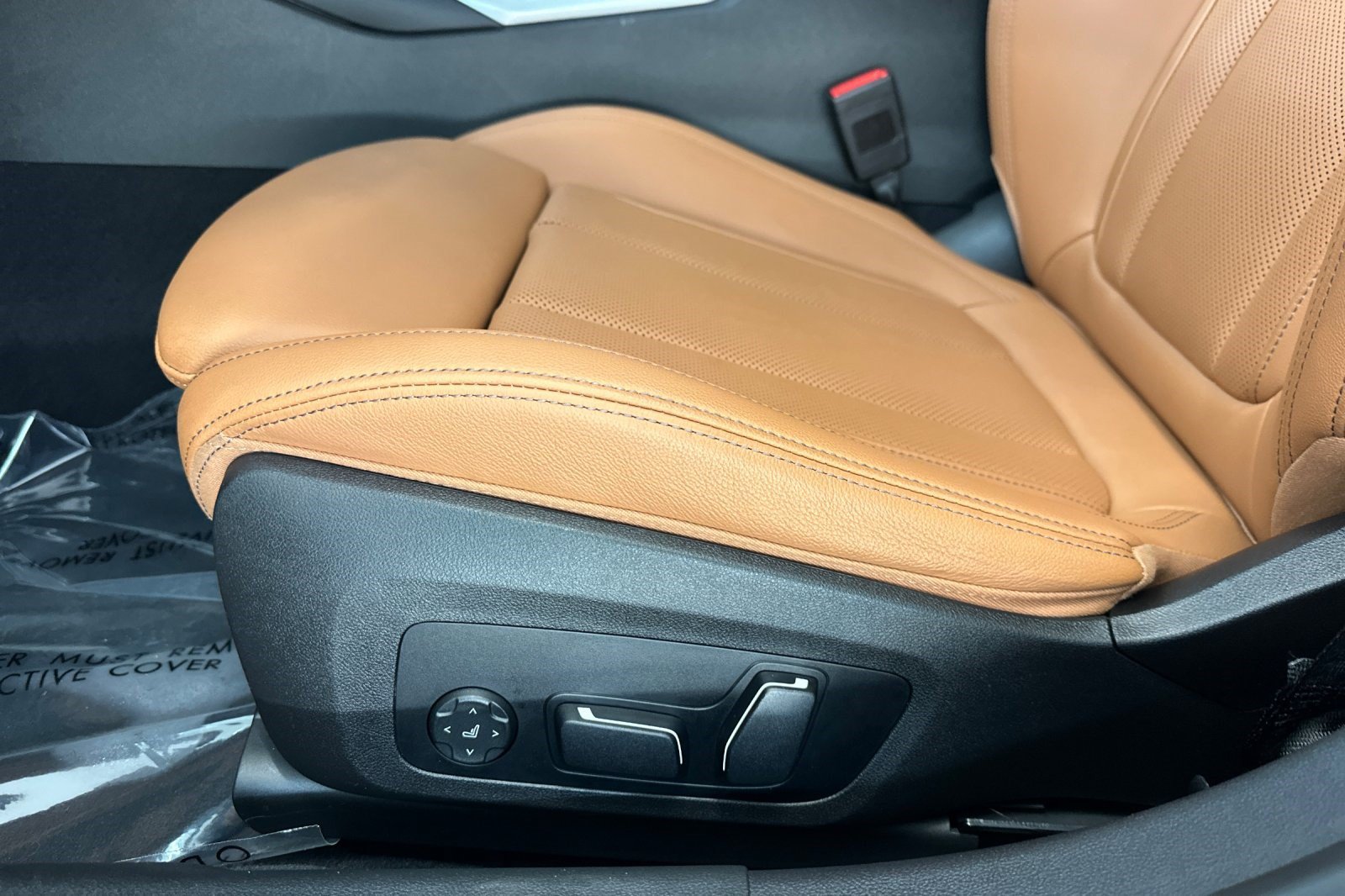 Used 2024 BMW 330i Sedan w/ Convenience Package RWD image 14