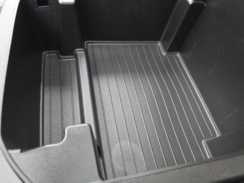 Used 2021 Chevrolet Tahoe Premier image 32