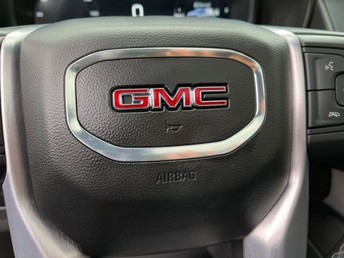 Certified 2023 GMC Yukon SLT image 30