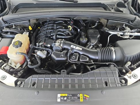 Used 2022 Jeep Grand Cherokee Limited AWD/4WD image 31